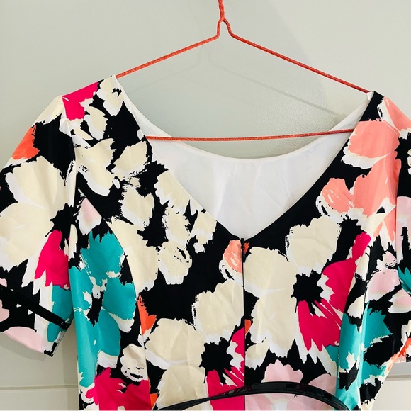 Review Women Dress Size 14 Multicoloured Floral With Black Waist Belt V Back - Picture 5 of 9